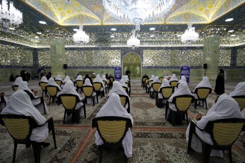 اهدای 110 کمک جهیزیه به نوعروسان تحت حمایت کمیته امداد استان قم